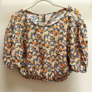 Rhythm. Floral Crop Top with Elastic Bottom